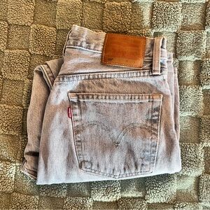 LEVI’s 501 Jeans Women’s Size 28x28 Light Wash Classic Denim